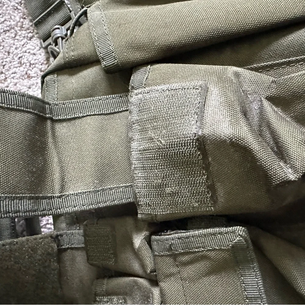 NWT LA Police Gear Tactical Bail Out Gear Bag Military Green Shoulder Strap New‎